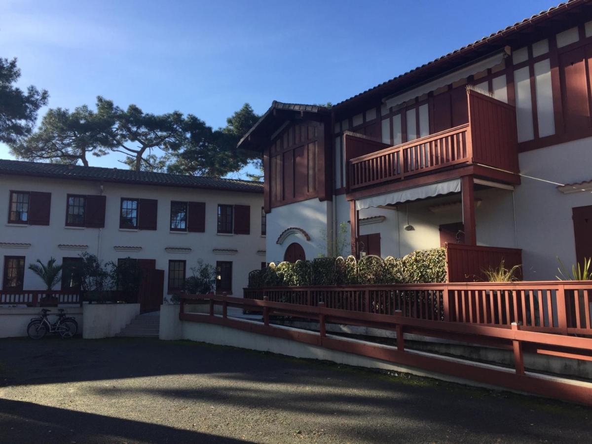 Calme Aux Abatilles Avec Terrasse Pour 6, Parking & Proche Plages - Fr-1-474-33 Apartment *